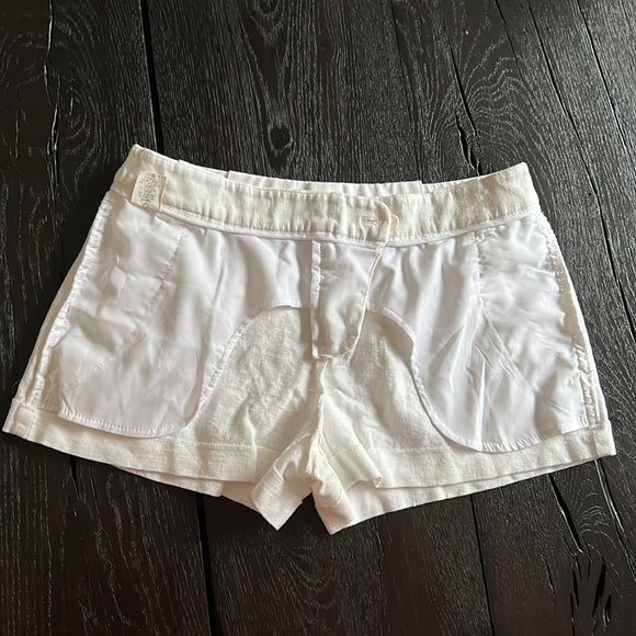 Theory classic linen blend soft white shorts sz 2 - Picture 11 of 12